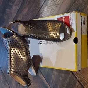 NWT Liz Claiborne Gemma metallic shoes